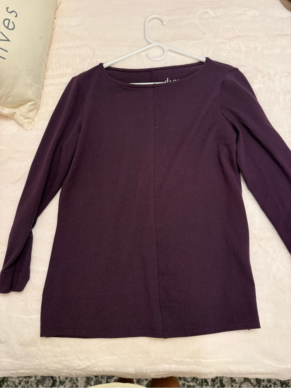 Women's Long-Sleeve Crewneck Top - Deep Plum by d&co
